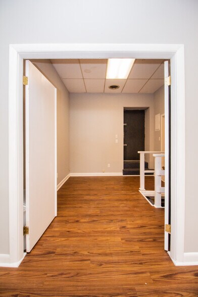 More Photos Of 2329 Massachusetts Ave, Cambridge Storefront Retail Office For Lease