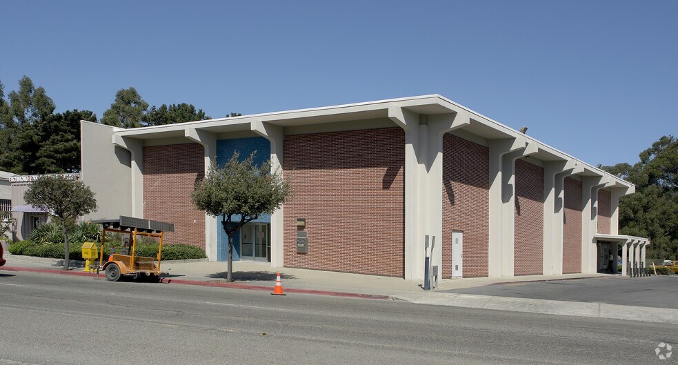 More Photos Of 3939 San Pablo Dam Rd, El Sobrante Bank For Lease
