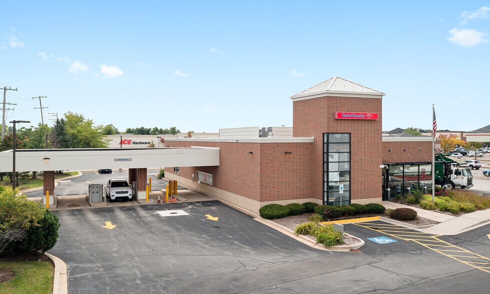 More Photos Of 957 E Belvidere Rd, Grayslake Bank For Sale