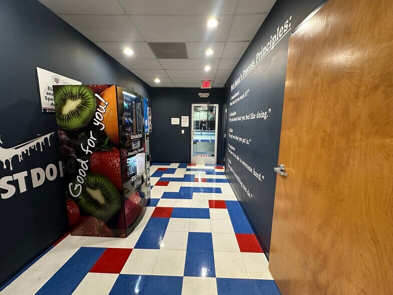 More Photos Of 18619 Starcreek Dr, Cornelius Light Distribution For Sale