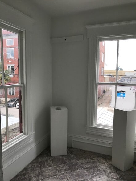More Photos Of 1451 Home St, Jacksonville Office Residential For Lease