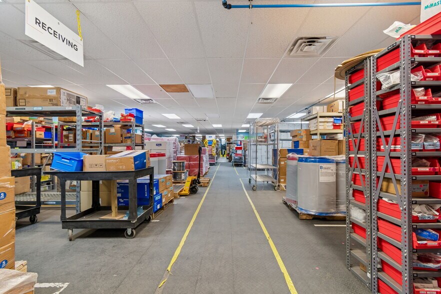 More Photos Of 1760-1770 Calumet St, Clearwater Warehouse For Lease