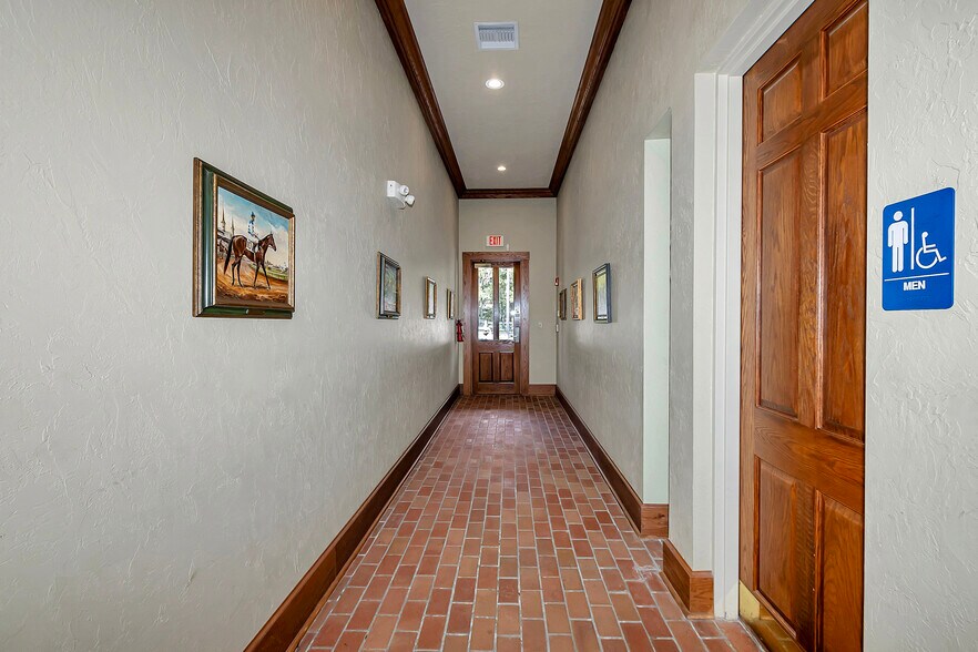 More Photos Of 801 SW 60th Ave, Ocala Office For Lease