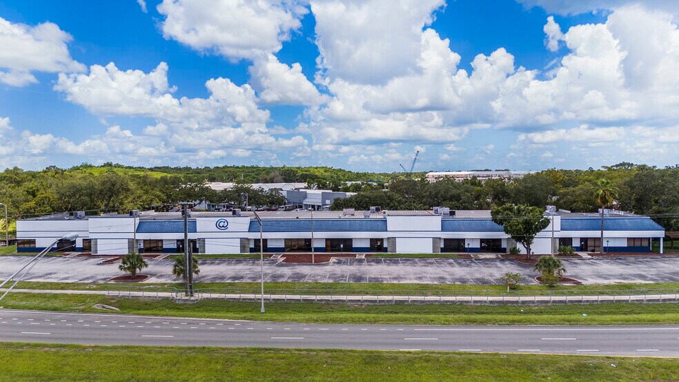 More Photos Of 4612 N 56th St, Tampa Industrial For Lease