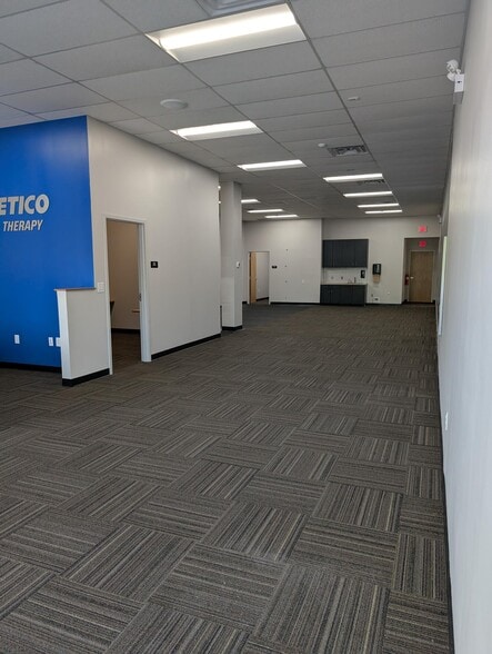 More Photos Of 41 N Bechtle Ave, Springfield Unknown For Lease