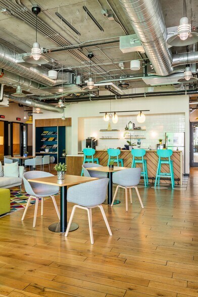 More Photos Of 10880 Wilshire Blvd, Los Angeles Loft Creative Space For Lease