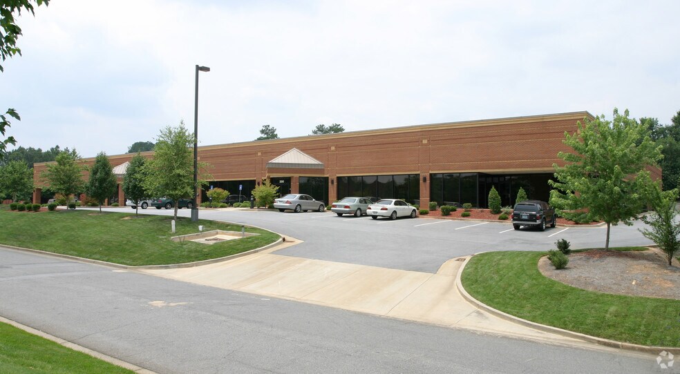 More Photos Of 1705 Enterprise Way, Marietta Flex For Lease