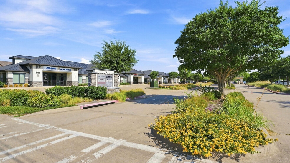 More Photos Of 1312 W Exchange Pky, Allen Medical For Sale