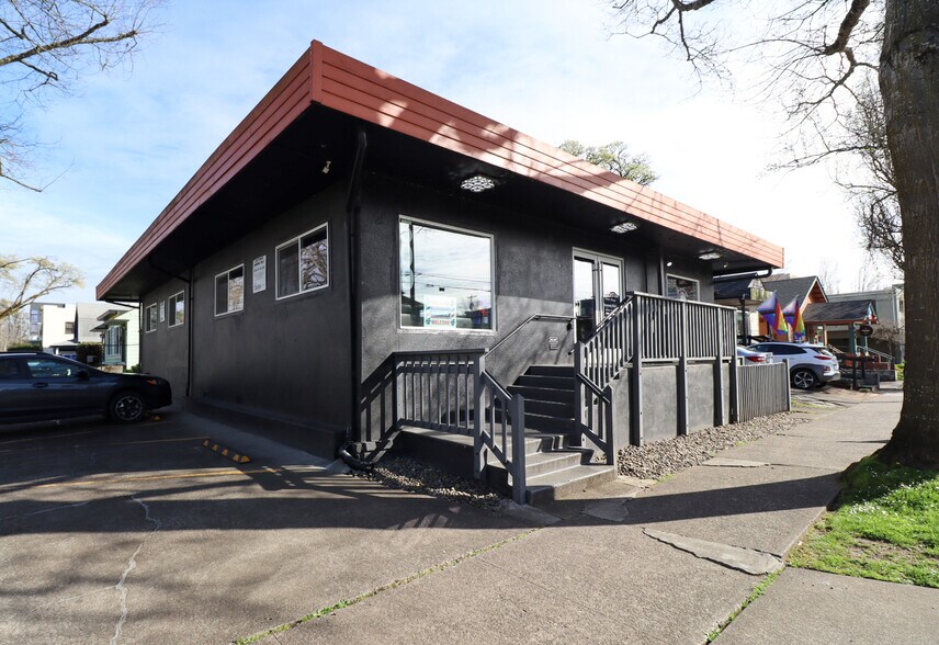 More Photos Of 509 E 13th Ave, Eugene General Retail For Sale