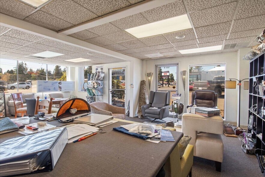 More Photos Of 19230 SE McLoughlin Blvd, Gladstone Medical For Sale