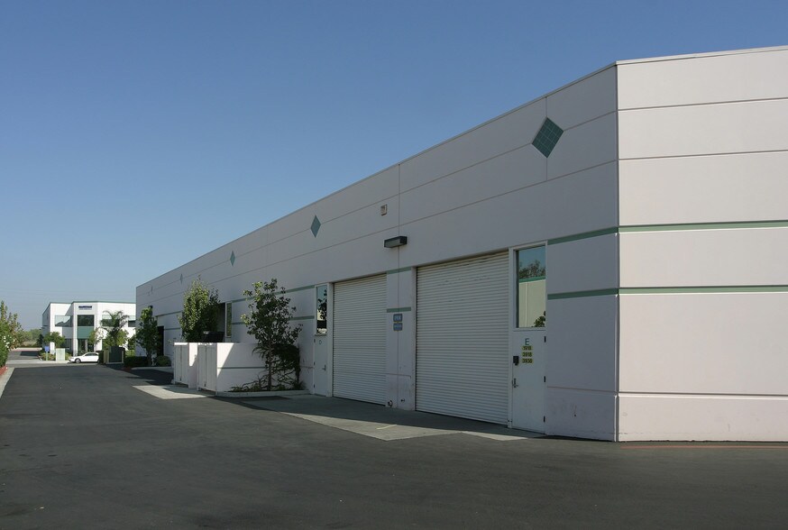 More Photos Of 41636 Enterprise Cir N, Temecula Warehouse For Lease