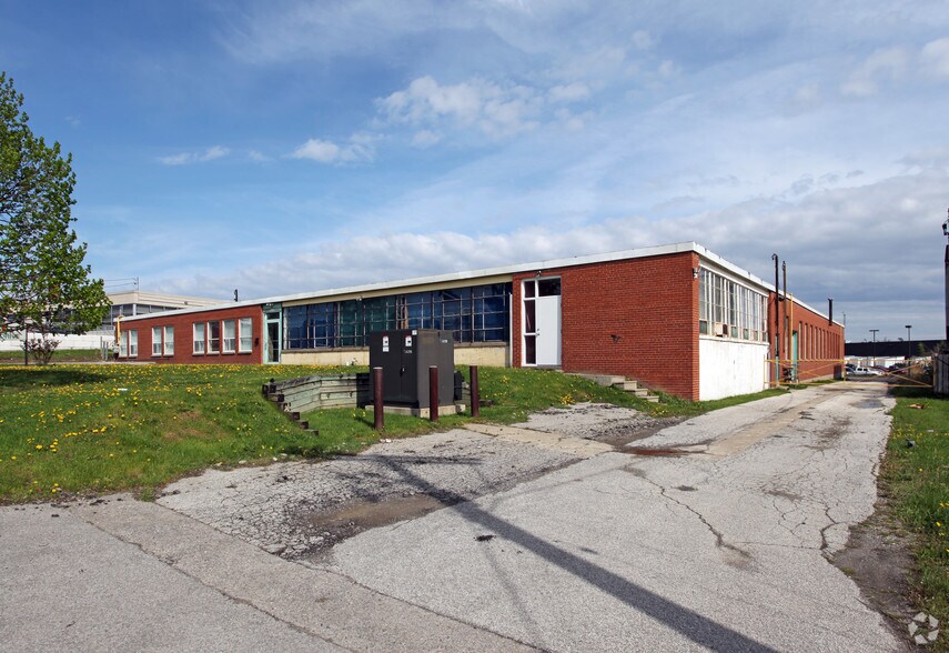 More Photos Of 193-195 Bartley Dr, Toronto Warehouse For Sale