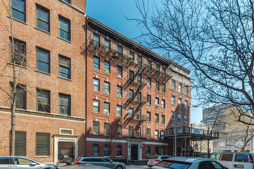 More Photos Of 245 E 30th St, New York Apartments For Sale