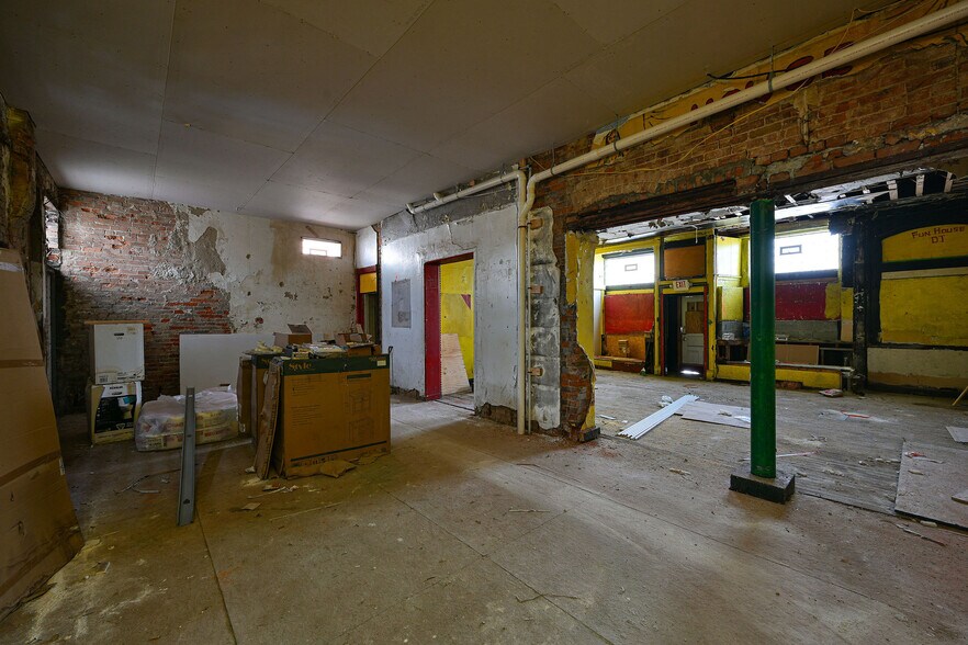 More Photos Of 1913 Central Ave, Cincinnati Office Residential For Sale