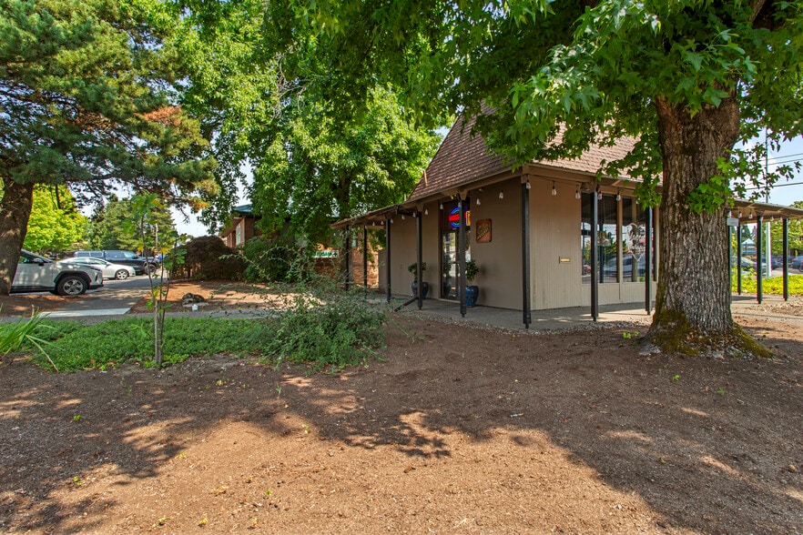 More Photos Of 15390 SW 116th Ave, Portland Medical For Sale
