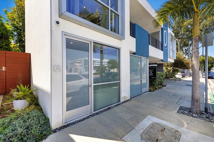 More Photos Of 930-932 Manhattan Beach Blvd, Manhattan Beach Office Residential For Sale