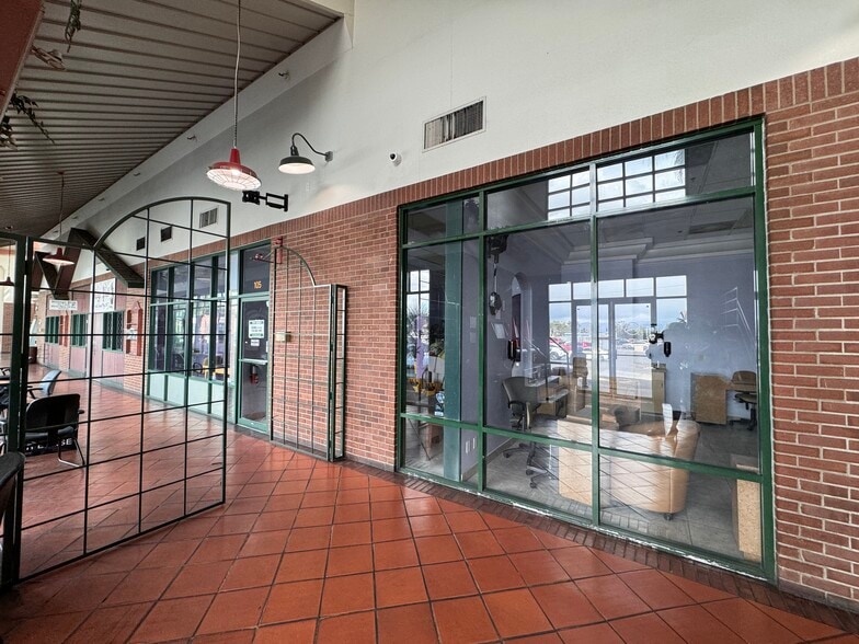 More Photos Of 3455 E Flamingo Rd, Las Vegas Unknown For Lease