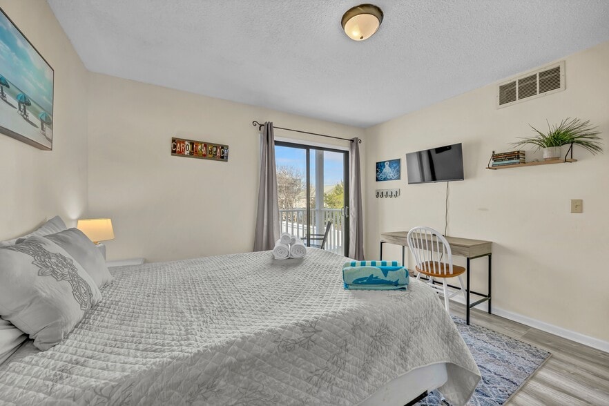 More Photos Of 1503 Carolina Beach AVE N, Carolina Beach Apartments For Sale