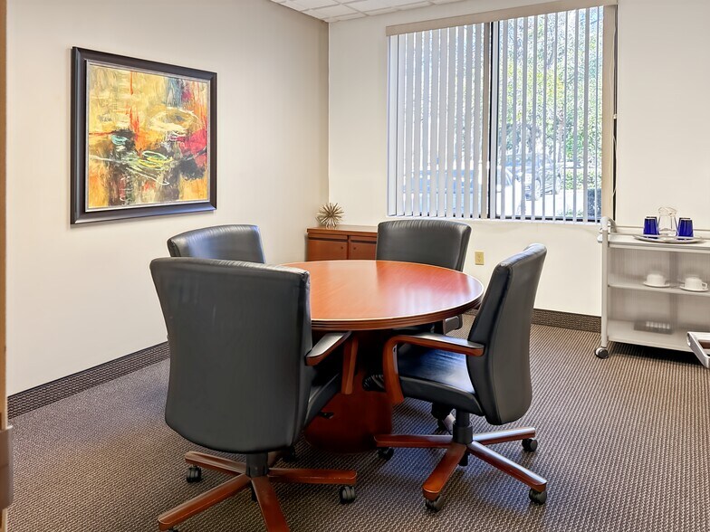 More Photos Of 8270 Woodland Center Blvd, Tampa Coworking Space