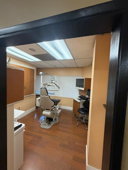 More Photos Of 18773-18813 SW Martinazzi Ave, Tualatin Medical For Lease