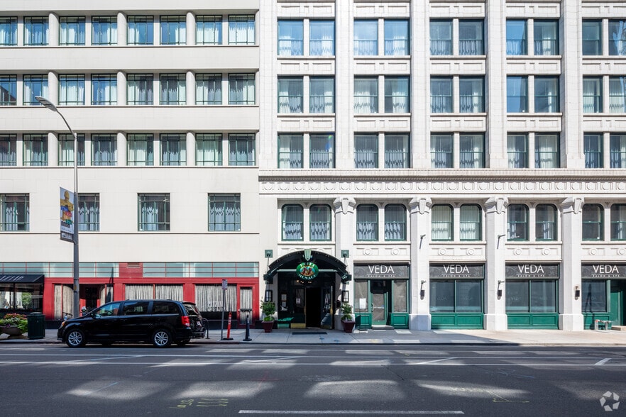 More Photos Of 1717 Champa St, Denver Hotel For Lease