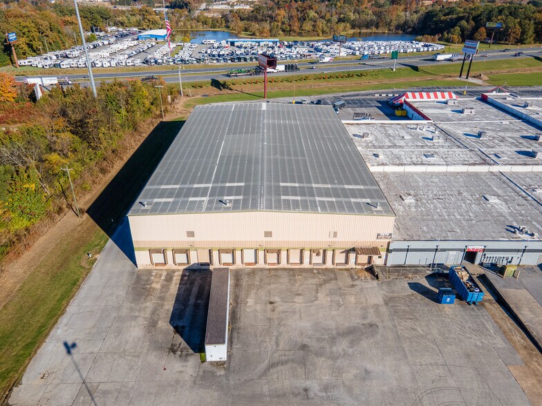 More Photos Of 398 Direct Connection Dr, Rossville Industrial For Lease