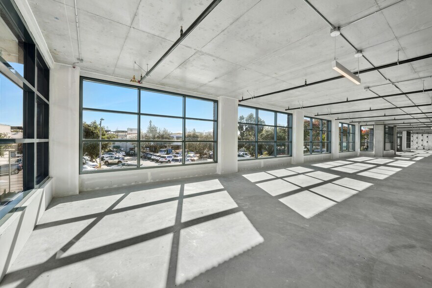 More Photos Of 388 Cambridge Ave, Palo Alto Loft Creative Space For Lease