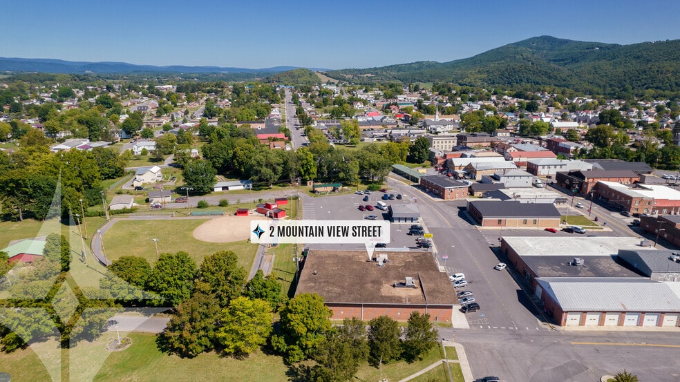 More Photos Of 2 Mountain View St, Petersburg Freestanding For Sale