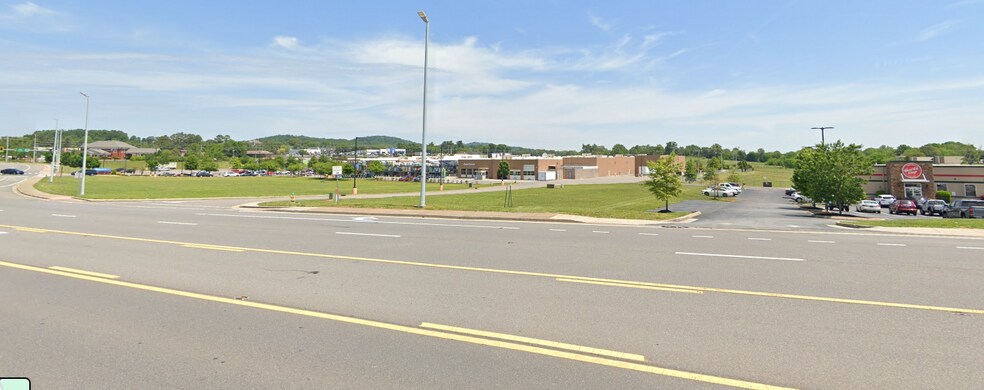 More Photos Of 241 Merchants Greene Dr, Morristown Land For Lease