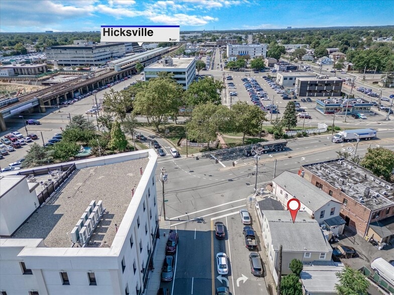 More Photos Of 6 E Barclay St, Hicksville Apartments For Lease
