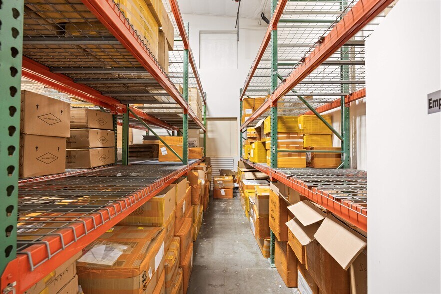 More Photos Of 1795 E Holt Blvd, Ontario Showroom For Sale