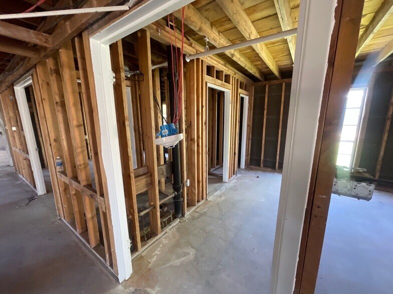 More Photos Of 125 Avenue J, Anson Skilled Nursing Facility For Sale