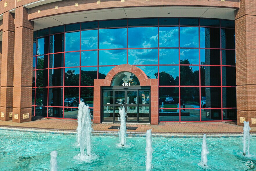 More Photos Of 4101 Cox Rd, Glen Allen Office Residential For Lease