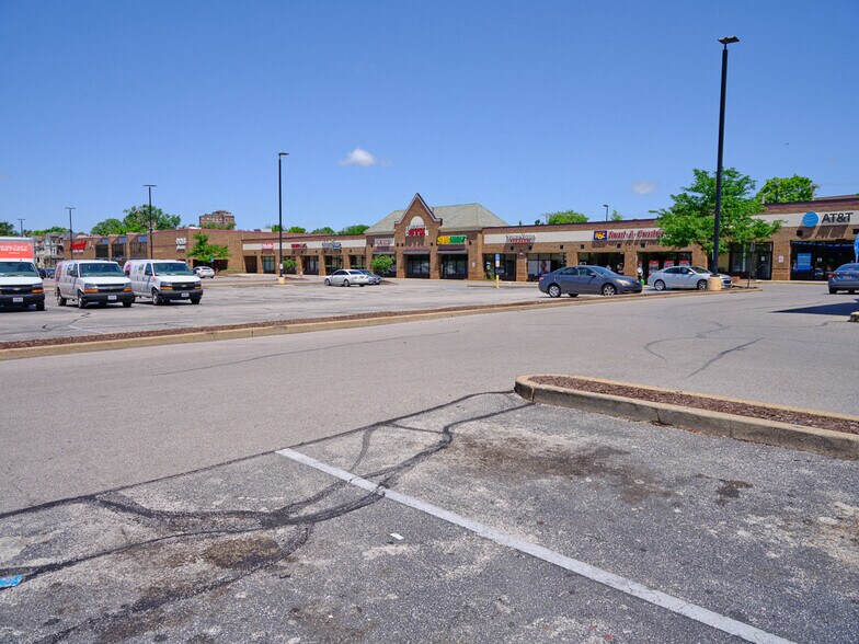 More Photos Of 4049-4171 Lindell Blvd, Saint Louis Unknown For Lease