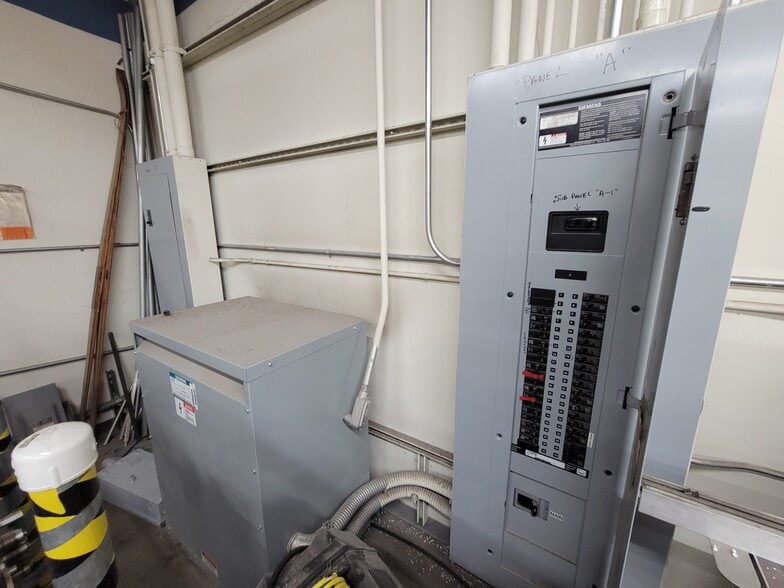 More Photos Of 16260 Church St, Morgan Hill Warehouse For Lease