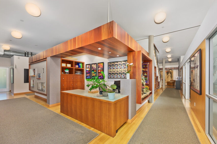 More Photos Of 619 Arizona Ave, Santa Monica Office Residential For Sale