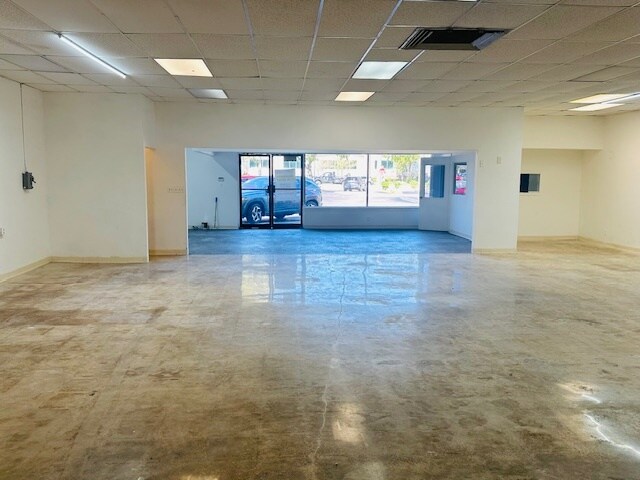 More Photos Of 10410 W Sample Rd, Coral Springs Unknown For Lease