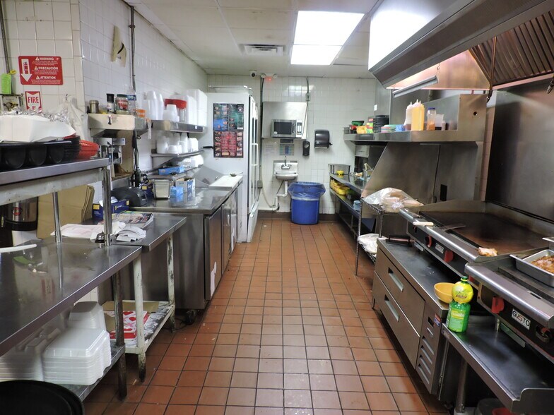 More Photos Of 2828 Southmore Ave, Pasadena Restaurant For Lease