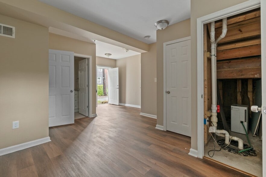 More Photos Of 601 Whitelock St, Baltimore Apartments For Sale