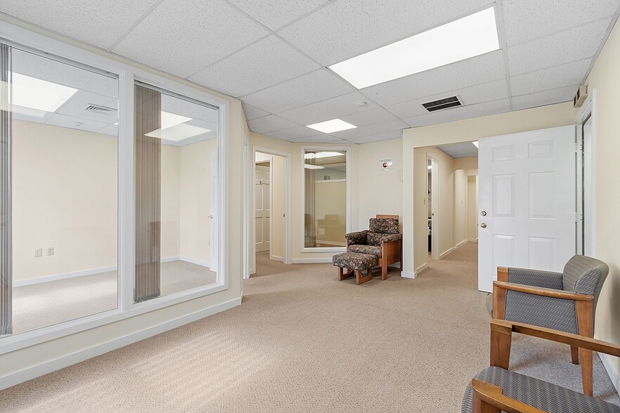 More Photos Of 233 Ayer Rd, Harvard Medical For Lease