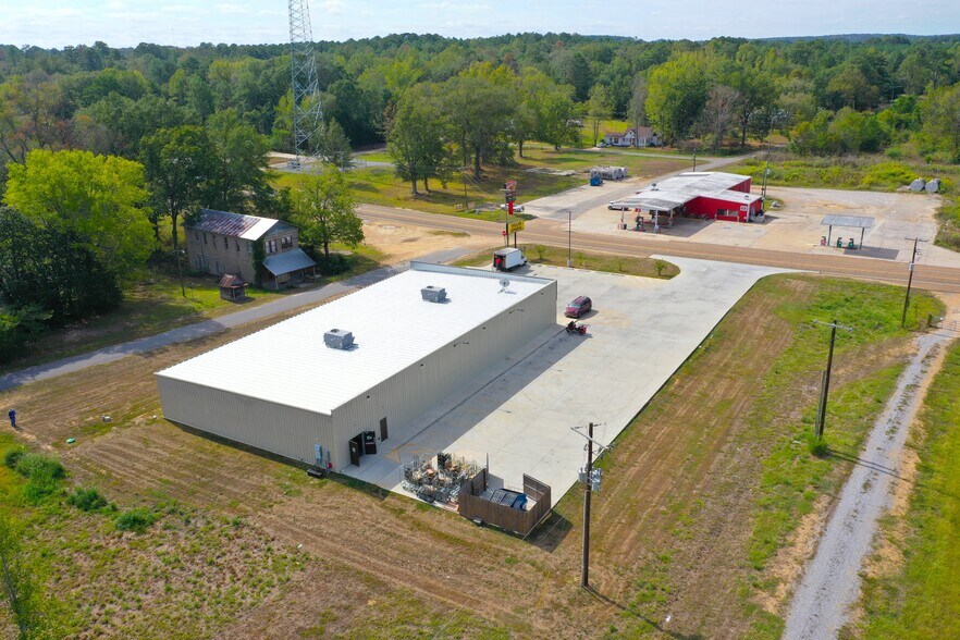 More Photos Of 2248 Simpson 28 W hwy, Pinola Freestanding For Sale