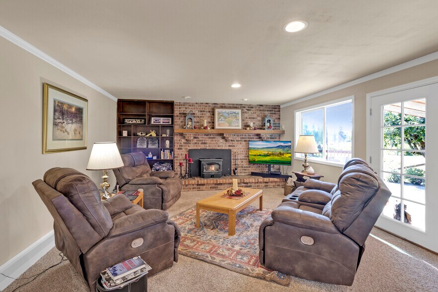 More Photos Of 12314 264th St E, Graham Winery Vineyard For Sale