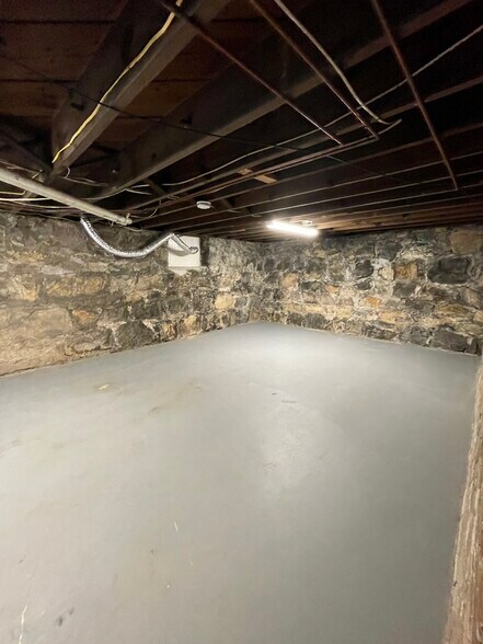 More Photos Of 506 E Liberty St, Charles Town Apartments For Sale