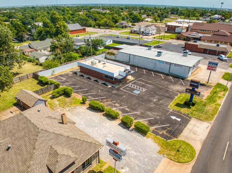More Photos Of 1215 W Britton Rd, Oklahoma City Auto Dealership For Sale