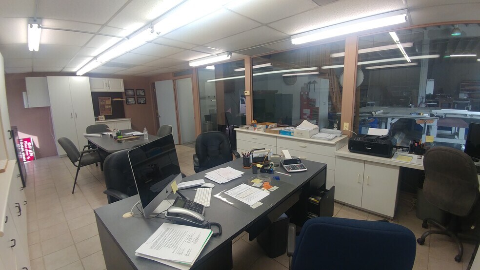 More Photos Of 2169 10th St, Sarasota Warehouse For Sale