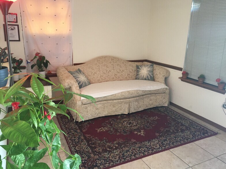 More Photos Of 3830 Williamsburg Park Blvd, Jacksonville Medical For Sale
