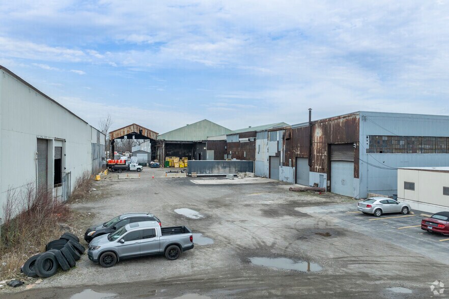 More Photos Of 141 141st St, Hammond Warehouse For Lease