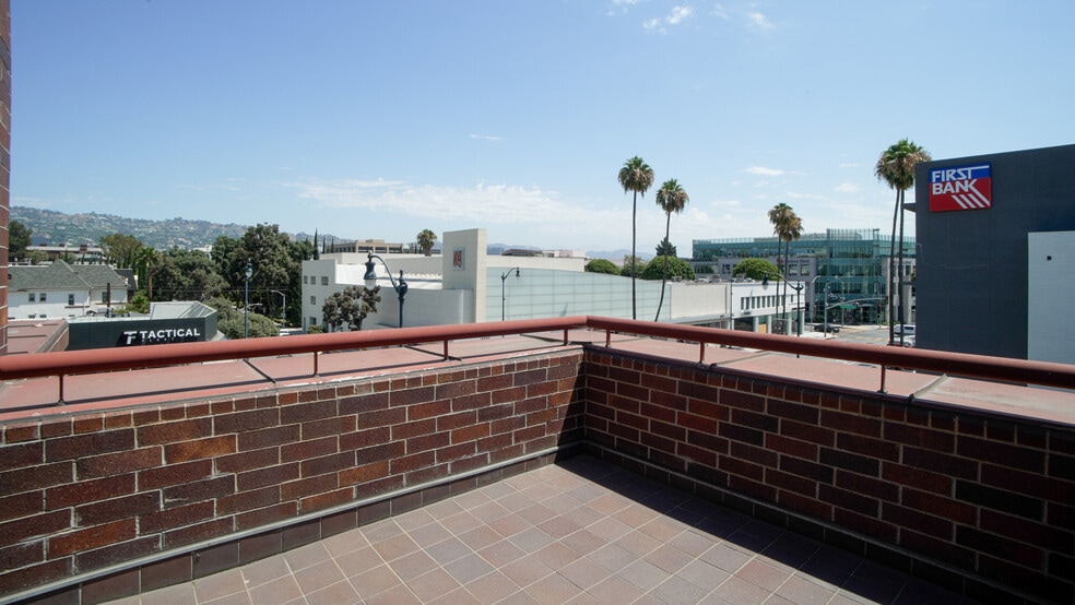 More Photos Of 8840 Wilshire Blvd, Beverly Hills Office For Lease