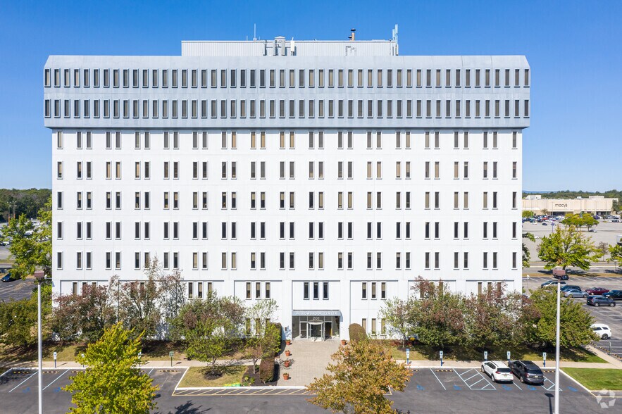 More Photos Of 201 Willowbrook Blvd, Wayne Office For Sale