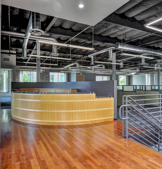 More Photos Of 8961 Research Dr, Irvine Office For Lease